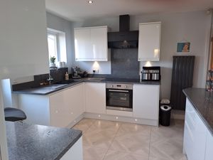 Kitchen- click for photo gallery